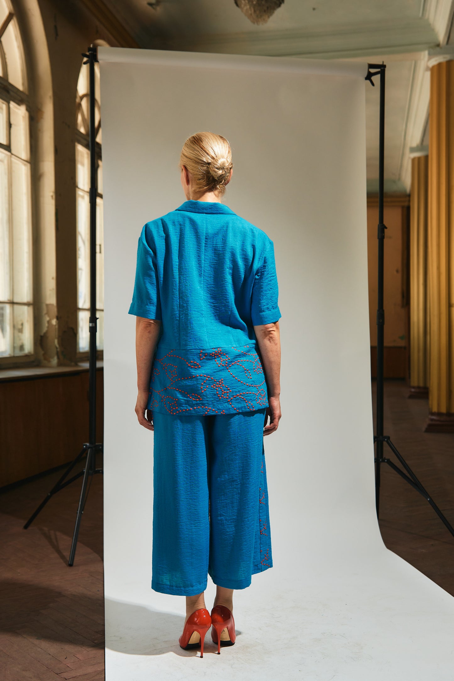 Short sleeves lightweight jacket | NY77DESIGN