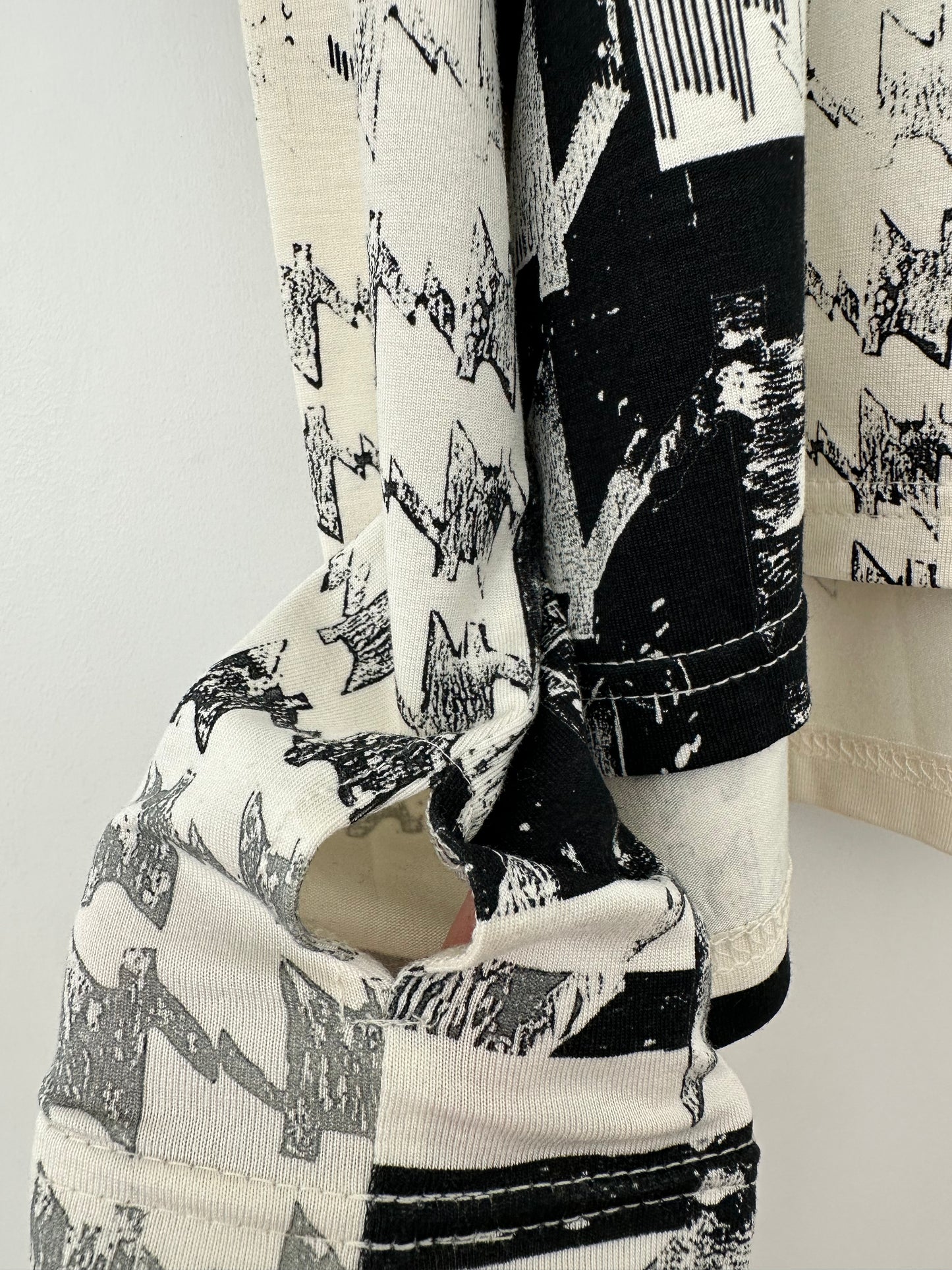 Long sleeve square top abstract print | NY77DESIGN