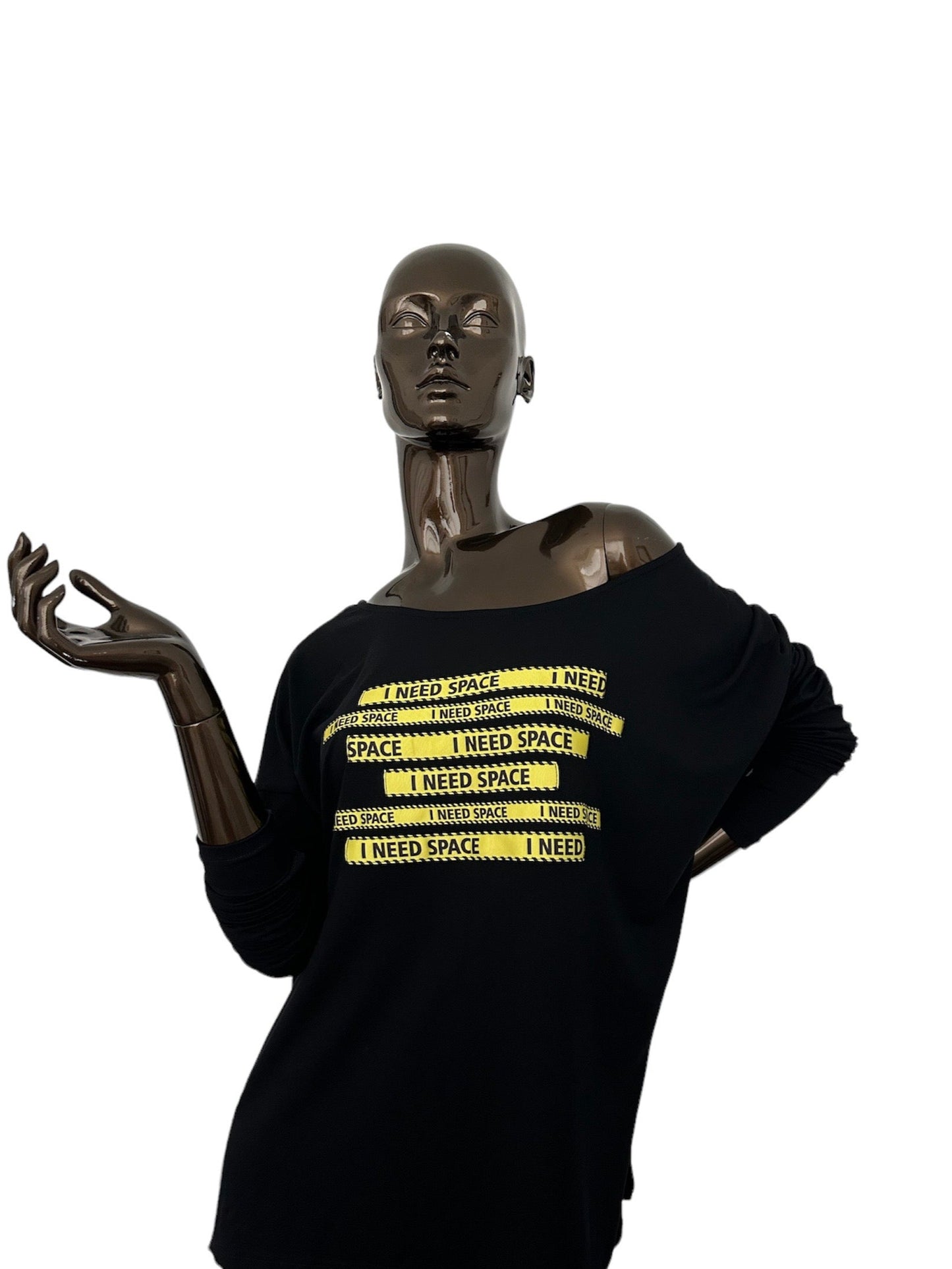Long sleeve square design top with "I NEED SPACE" message | NY77DESIGN