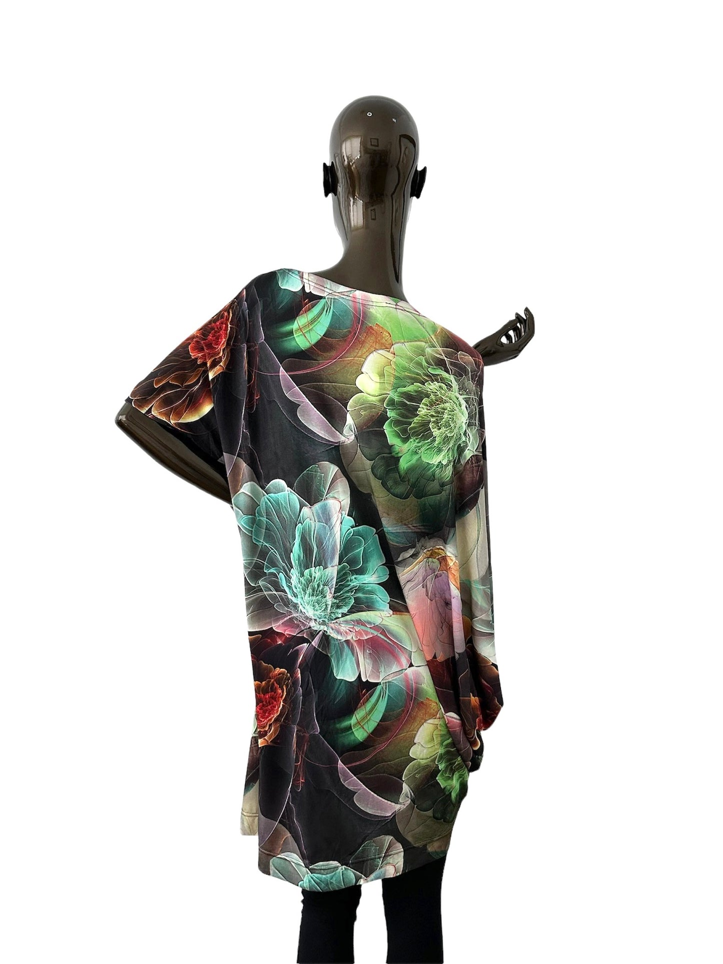 Dress asymmetrical with flower print
