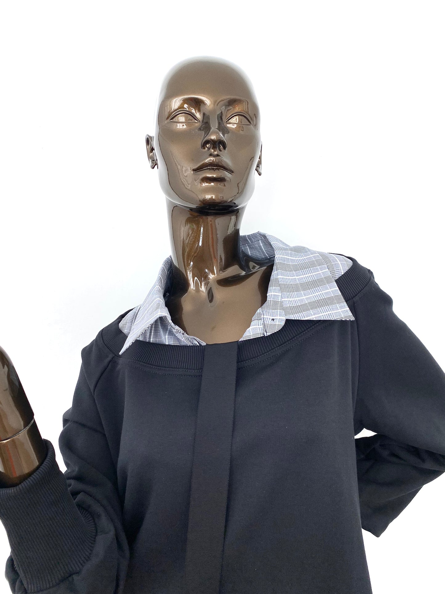 Oversized sweatshirt and striped cotton-poplin shirt