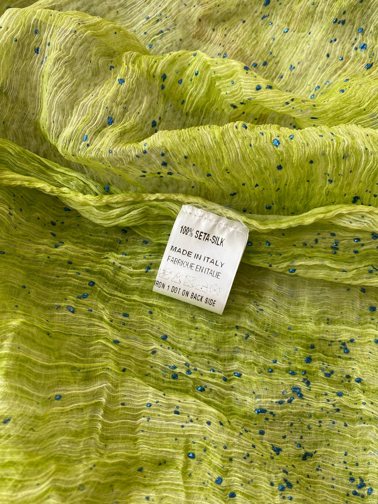 Silk crinkled scarf. Made in Italy. Hand dyed