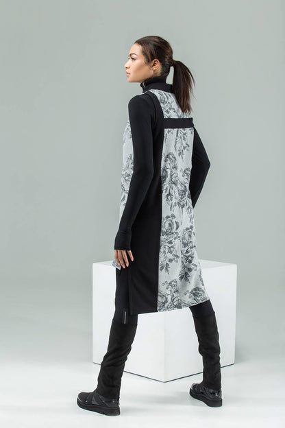 Asymmetrical long vest with zipper