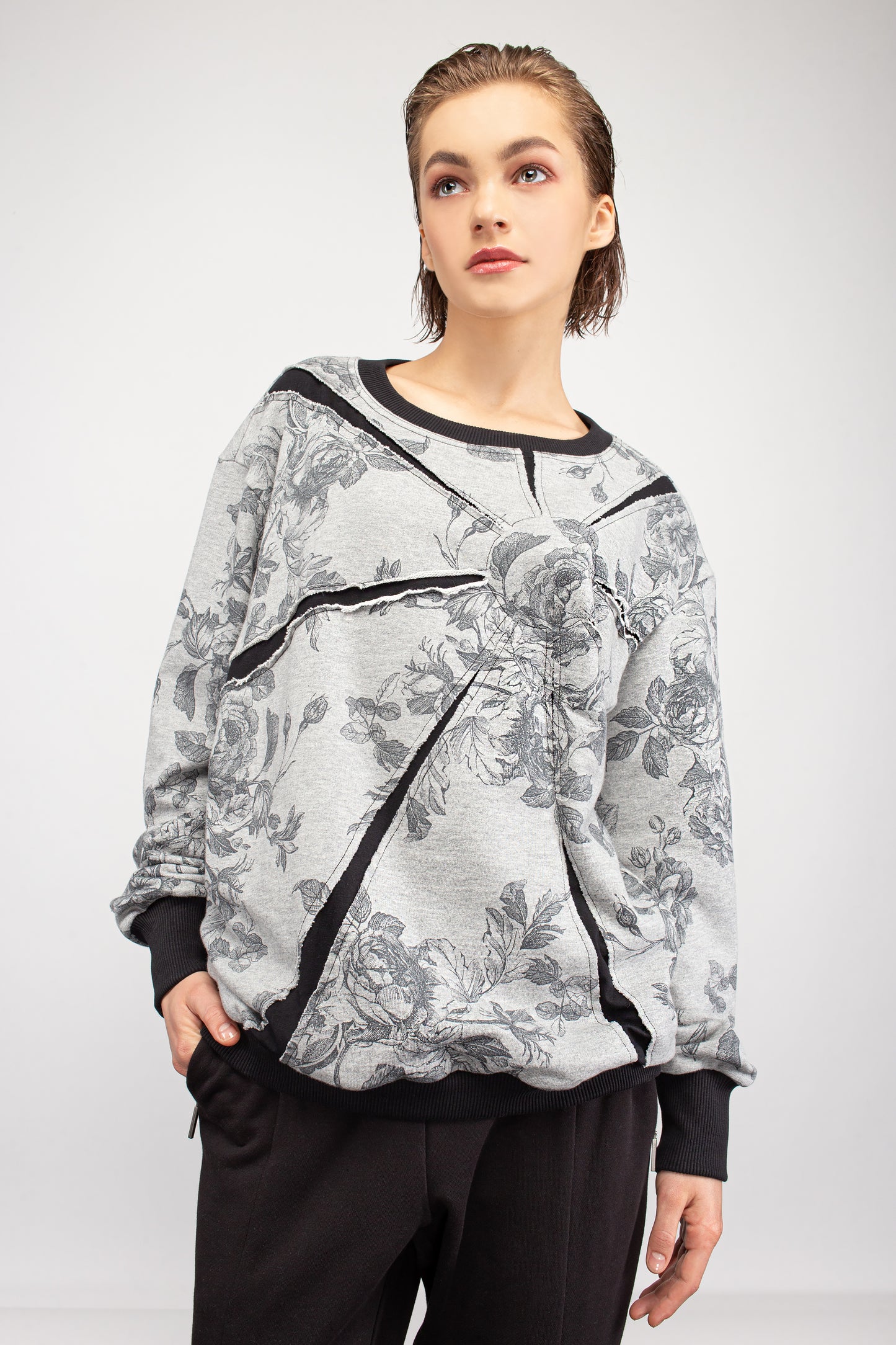 Long sleeve cotton sweatshirt with print