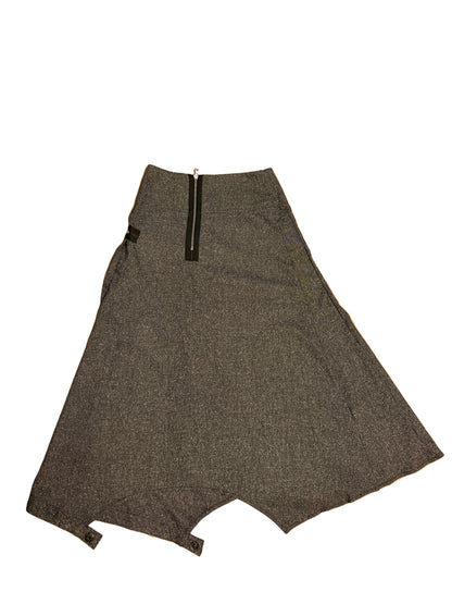 Asymmetrical skirt with front zipper detail