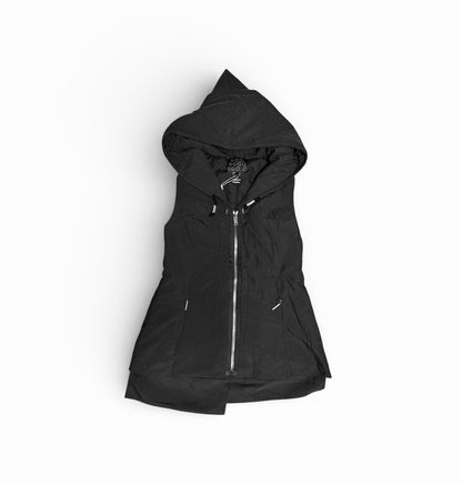 Vest with hood and zipper closure
