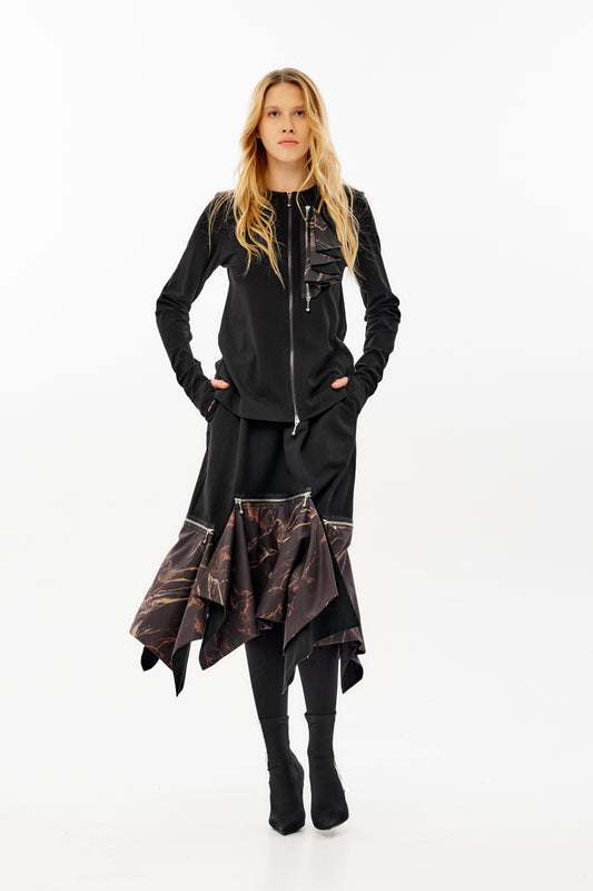 Long sleeve top with zipper closure