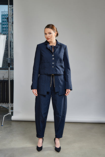 Banana Trousers with elastic waistline