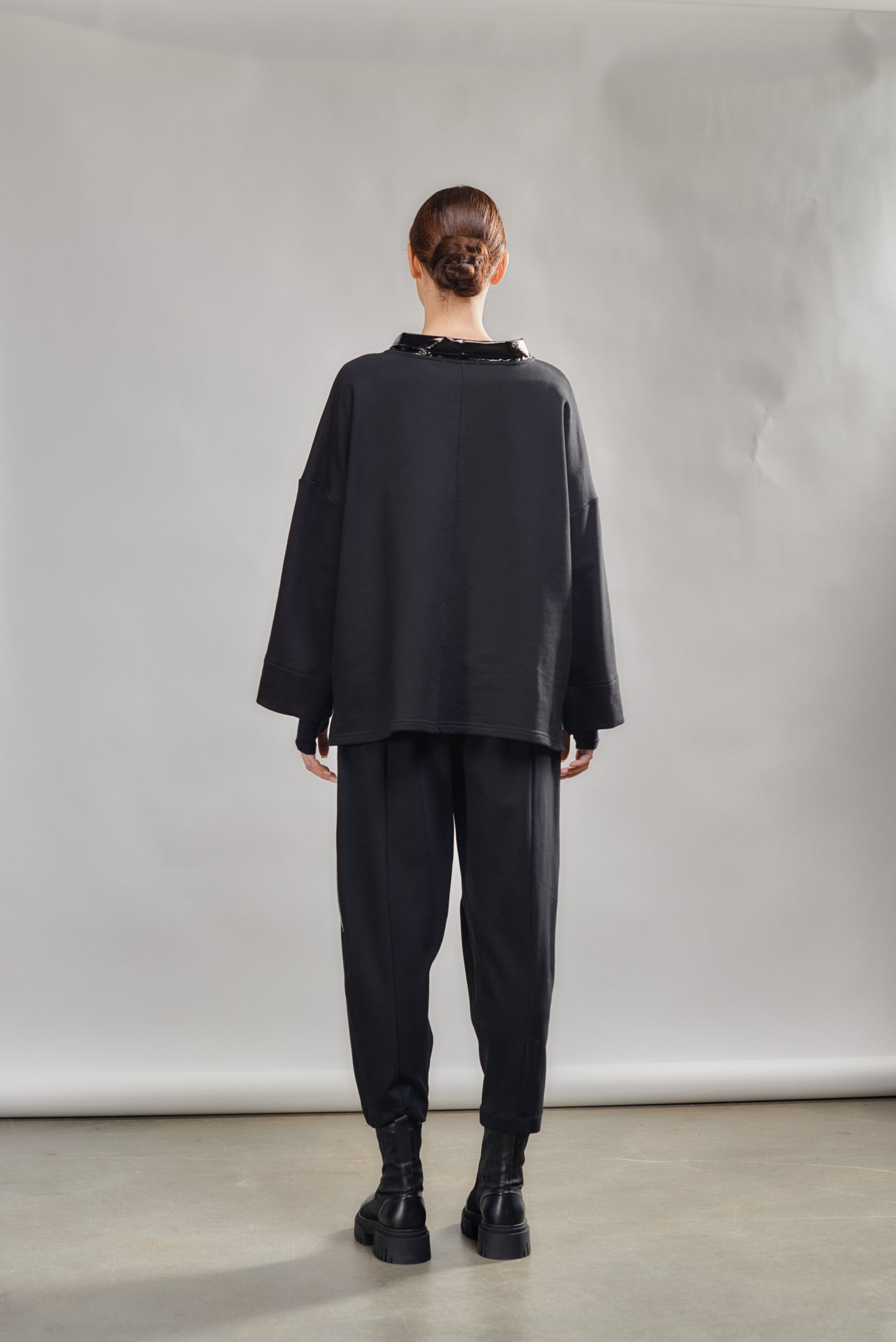 Relaxed-fit sweatshirt fabric pants