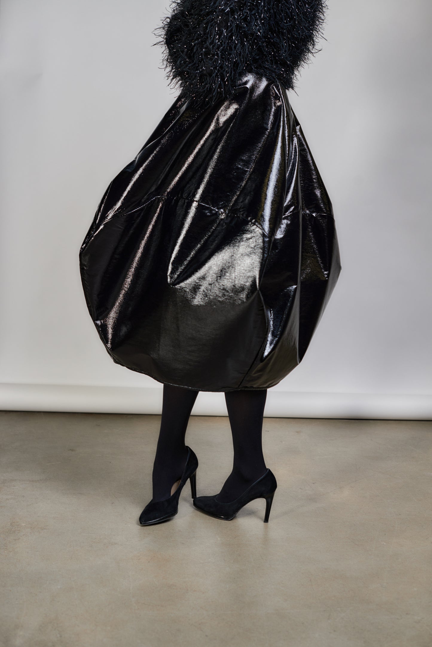 Striking balloon-style skirt