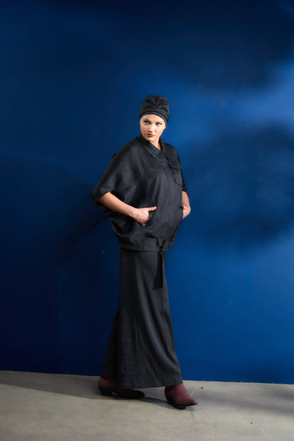 Wide leg pants with elastic waistband and zipper