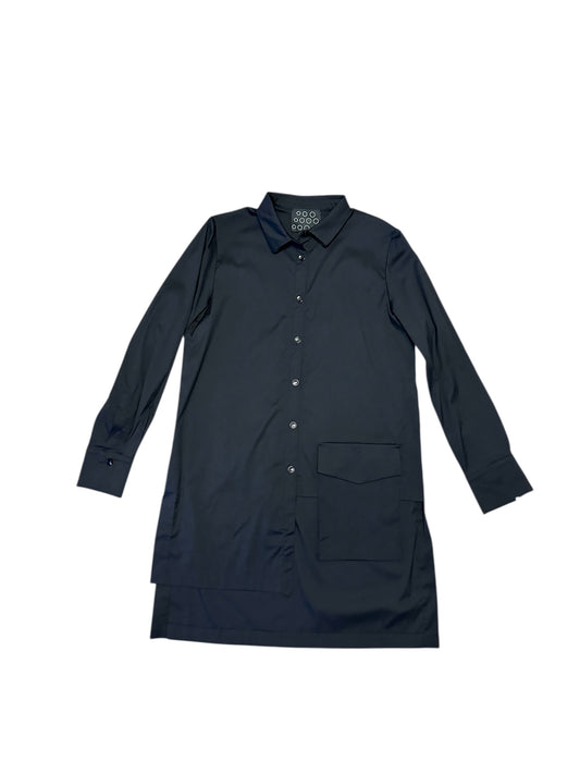 Long shirt with big front pocket
