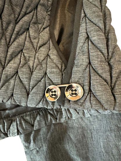 Short vest front pocket